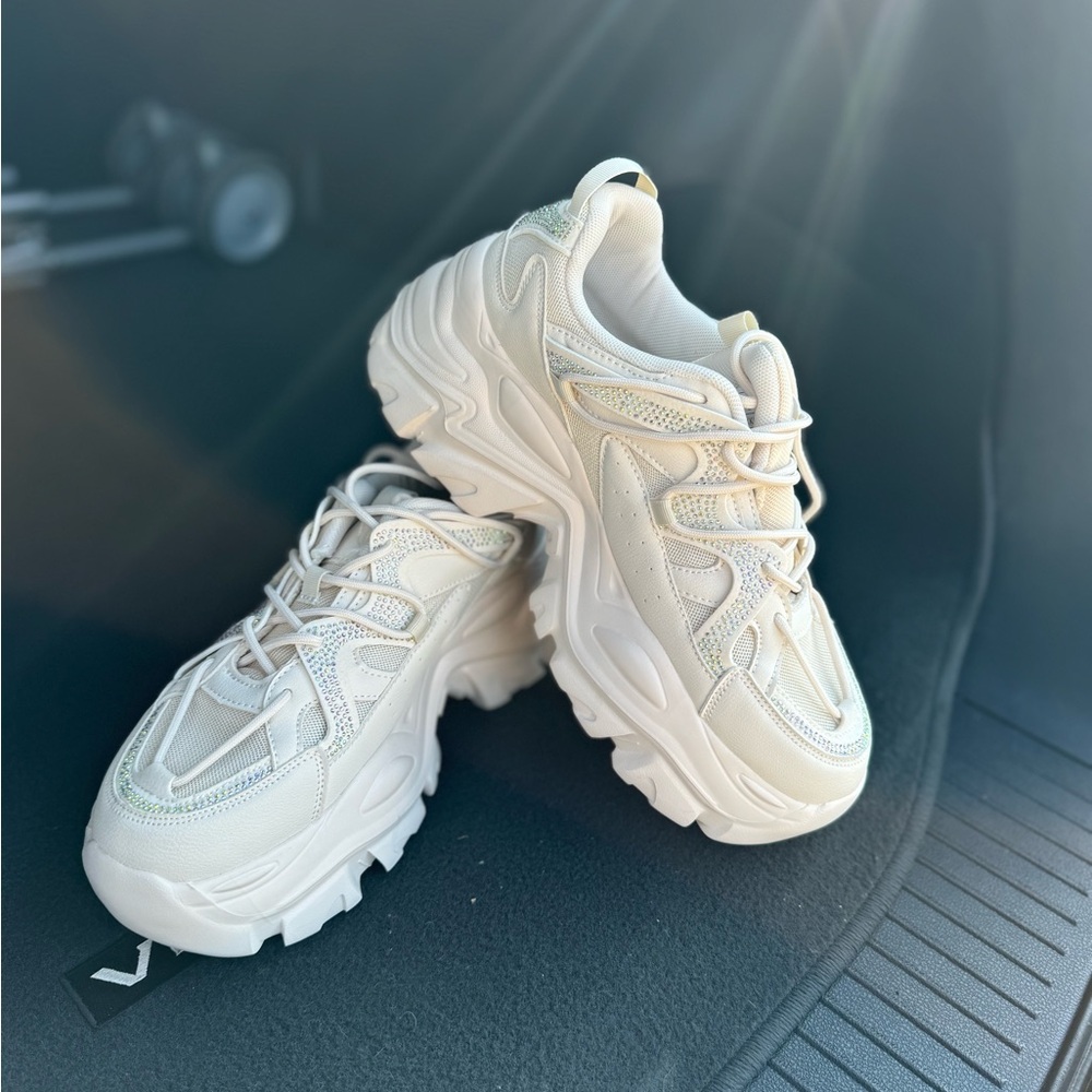 Berness gliterry sneakers for women size 10 US